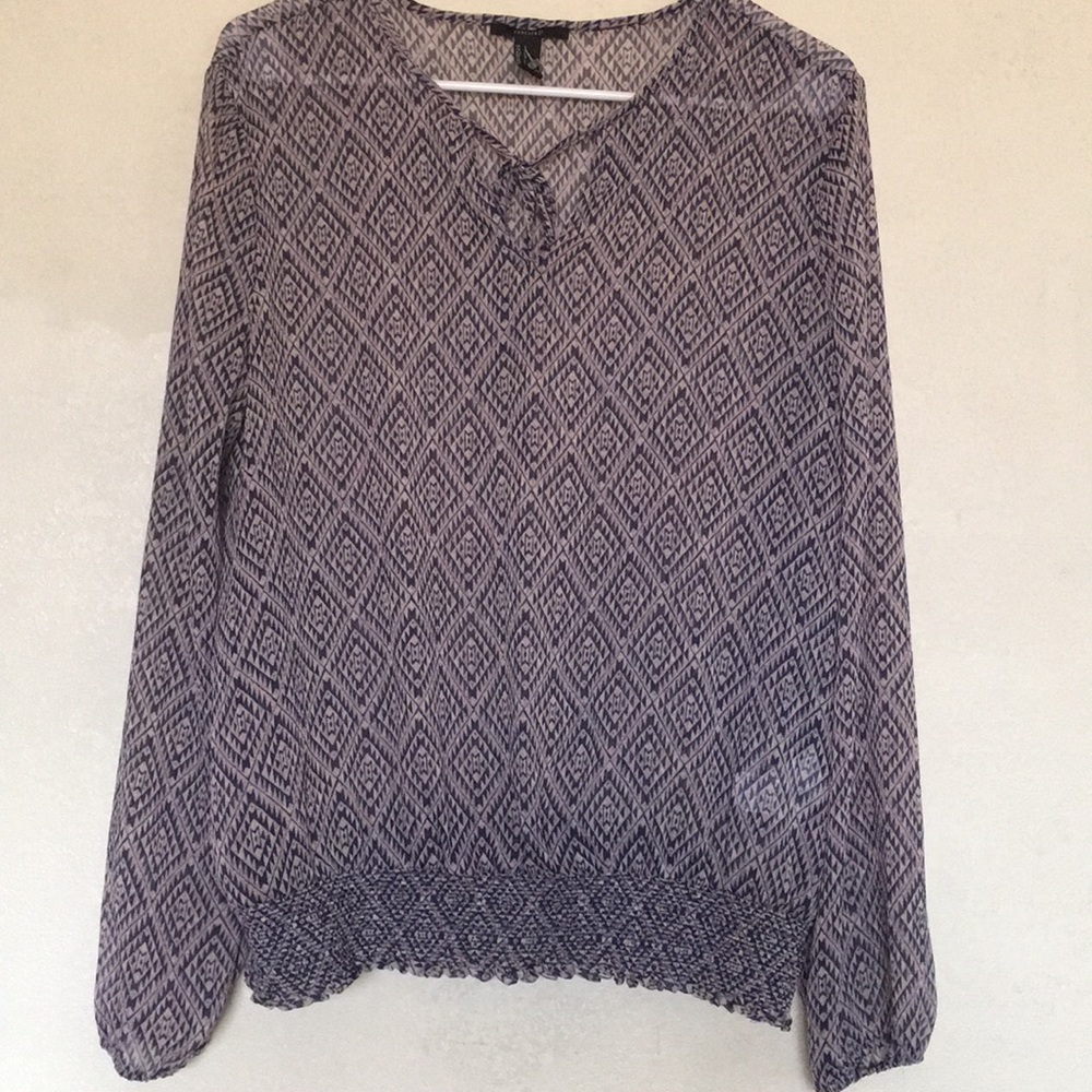 Native American design top